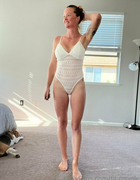 Fitredheadd model perfect picture