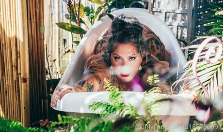 Danielle Colby pretty pornstar img