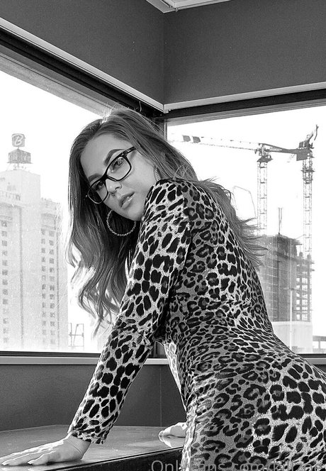 killzoe nude pornstar photos