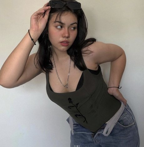 Jazzy Rosie adult star pics