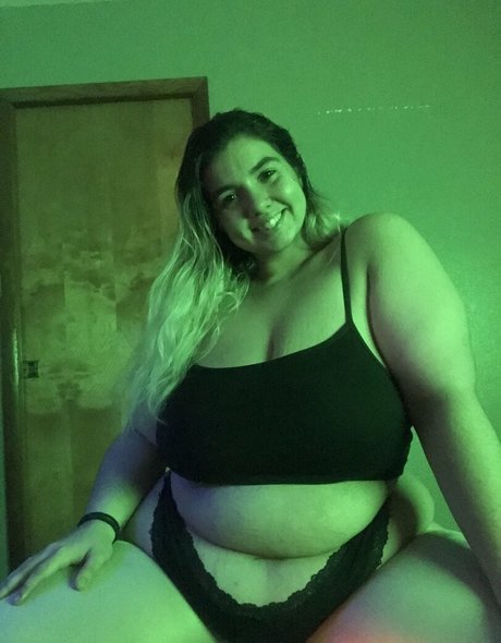 kushunlimited model xxx photo