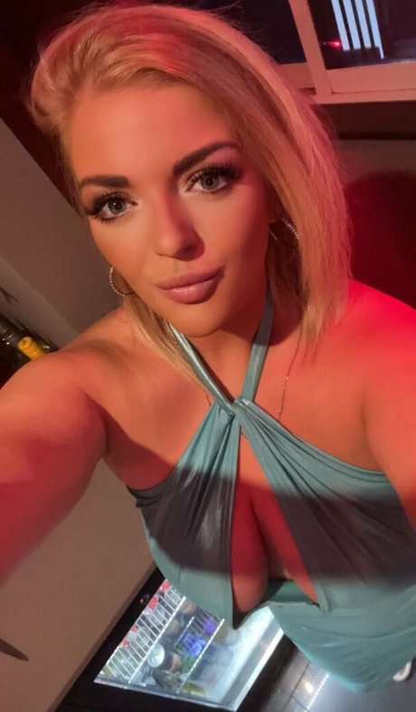 Slutforblack top model pics