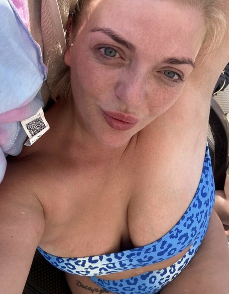 Slutforblack exclusive star pics