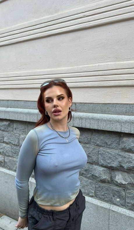 Felicia Aveklew hot model images