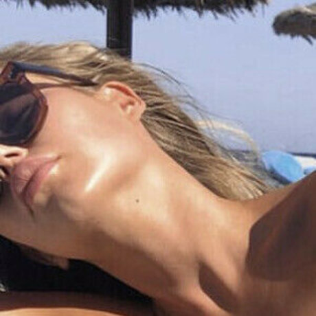 Felicia Aveklew star high quality picture