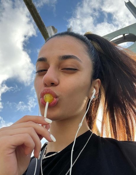 smile2003 pornstar nice pic