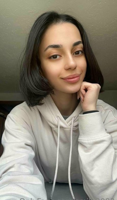 smile2003 model exclusive images