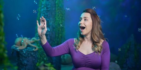 Elizabeth Zharoff erotic pornstar img