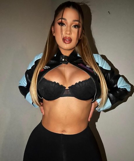 Stunnabby_ xxx model photos