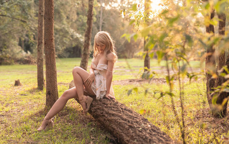 LuckyBonez pornstar exclusive galleries