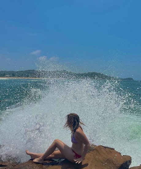 Teagan Croft star perfect images