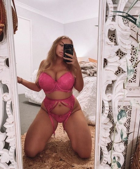 Madison Mclachlan pretty model pictures