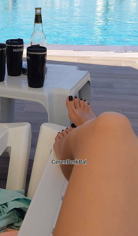 Cerenberkbal1 pornstar naked pic