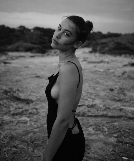 Greta Fernandez pretty pornstar photos