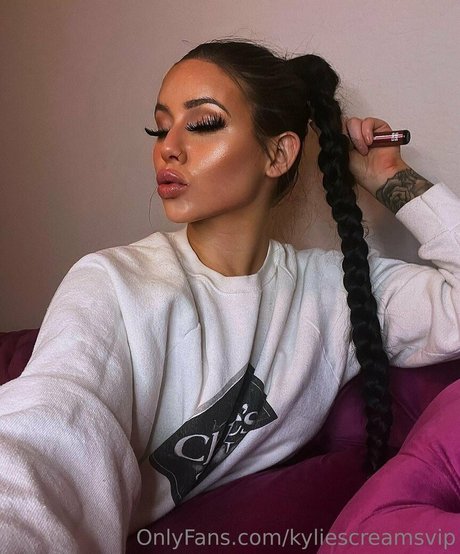 kyliescreamsvip sexy model pics