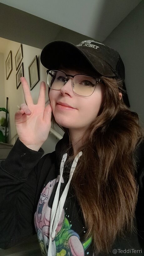 Tedditerri naked model pics