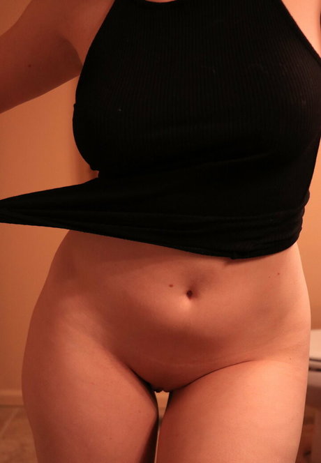 brittanysimon pornographic model archive