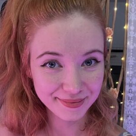 vleafnin pornstar free photos