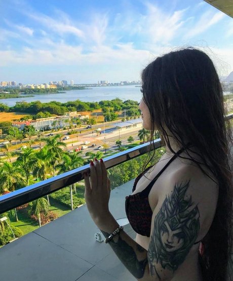 Diretora Muniz sex star photo