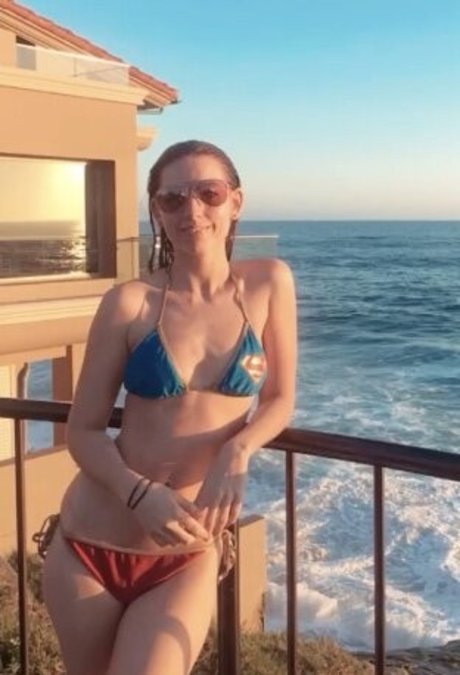 Amanda Lynne hd actress photos