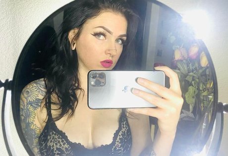 baeporeon naked star image