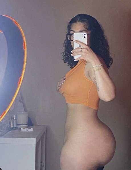 Rissadime star hot photo