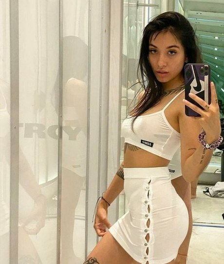 Maria Becerra sex star img