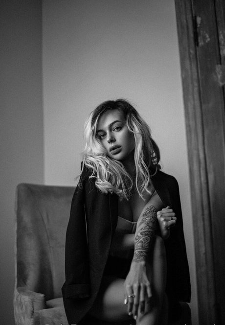 alexaandra vip star image