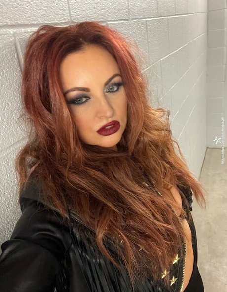 Maria Kanellis best model archive