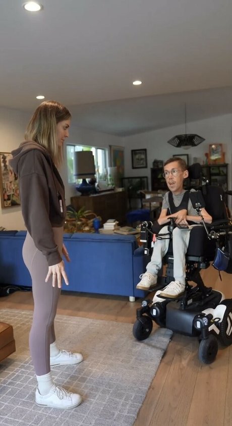 Hannah Alyward model nudes archive