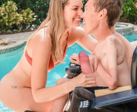 Hannah Alyward star exclusive pic