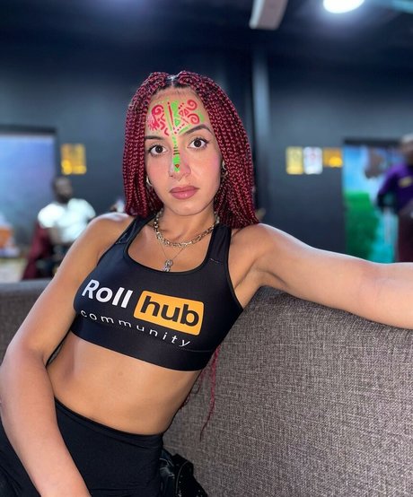 Alizehxrouge hd star pic