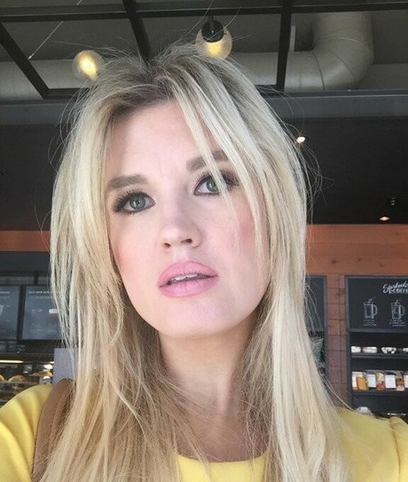 Grace Randolph nude pornstar archive