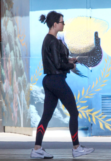 Emma Stone model sexy galleries