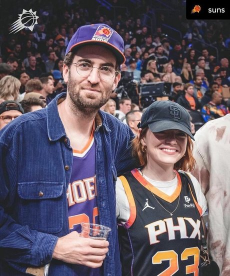 Emma Stone art actress picture