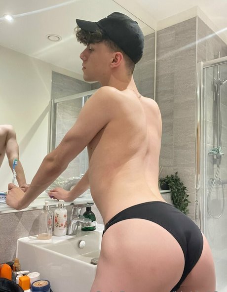 kiekie18x xxx model pic