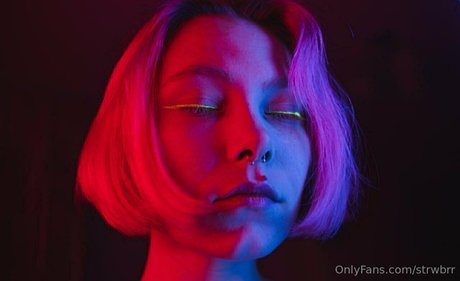 strwbrr sexy pornstar picture