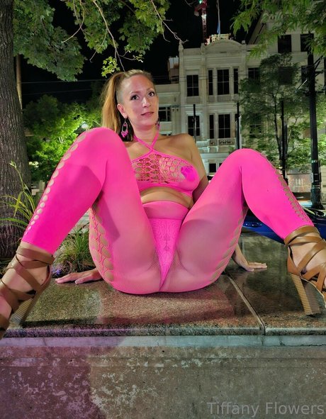 thetiffanyflowers star hot pictures