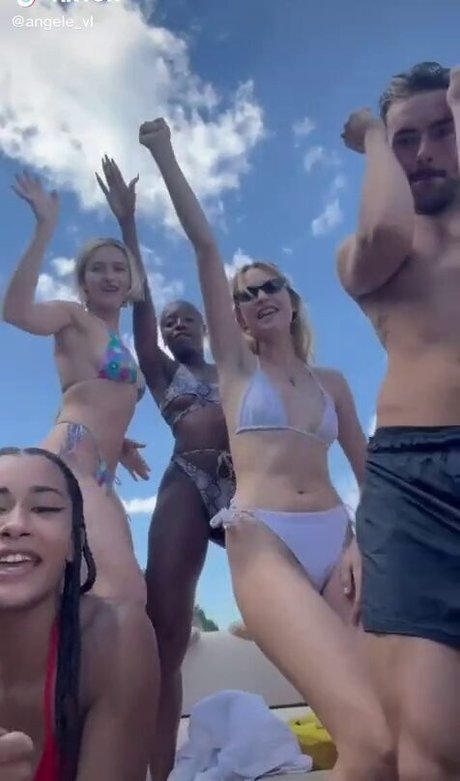 Angele Van Laeken porn model images