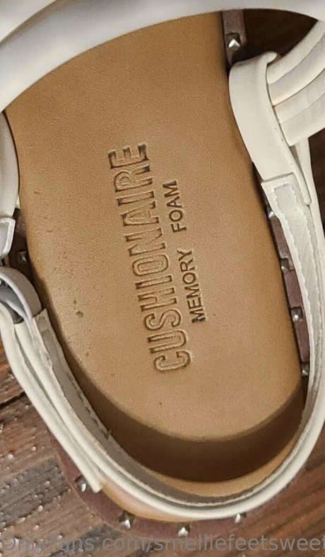 smelliefeetsweetie star porn photo