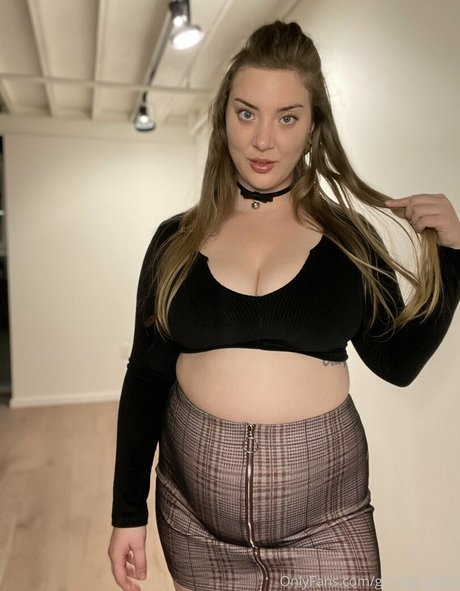 GoodGirlGrow pornstar erotic archive