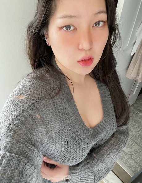 spicyasiankitty2 star art pic