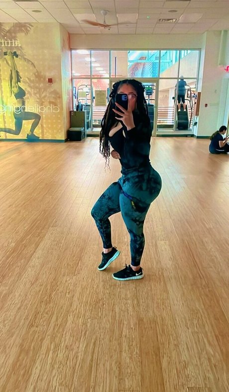 safiyaswrld nice star gallery