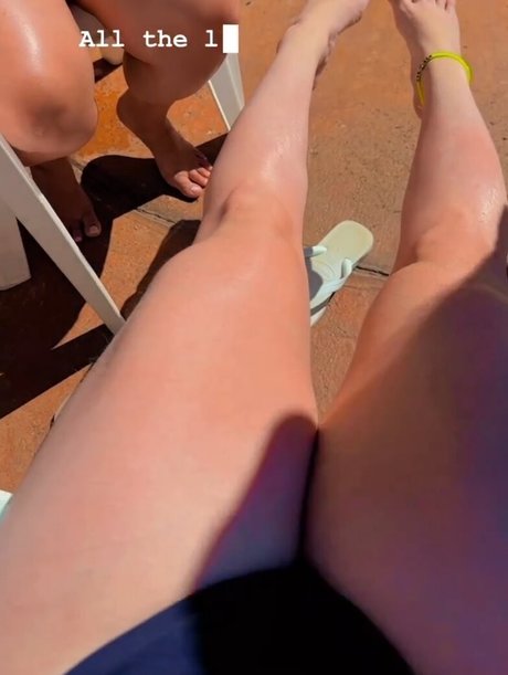 Julia Passos star sexy images