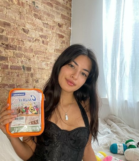 kozywoolkween art model photos