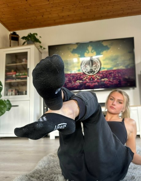 emmyfeetandsocks pornstar naked gallery