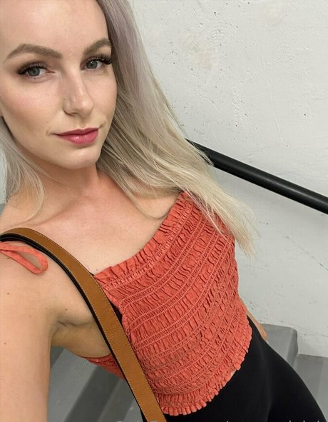 nurseryleigh pornstar naked pictures