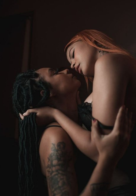 Fernanda Ribeiro erotic model img