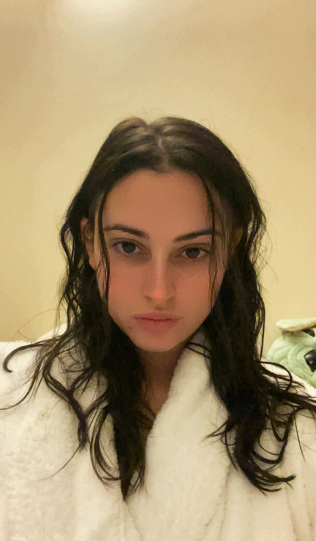 emmafkfree model high quality image