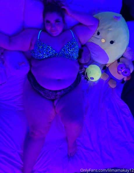 lilmamakay12 sexy model img